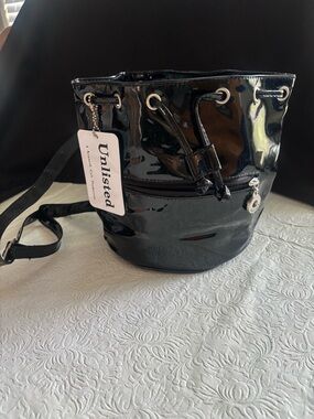 NWT Vintage Kenneth Cole Unlisted Black Patent Zip-Pull Bucket Backpack